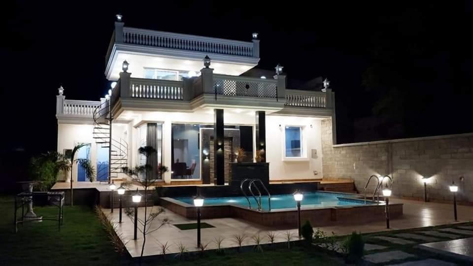 Greystone Villa, Swiming Pool , Bbq , Big Garden, Pool Table, Party Speaker, Bathtub, Kitchen, 15Mins To Golden Temple Амритсар Екстериор снимка