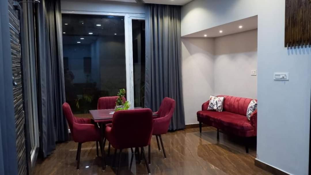 Greystone Villa, Swiming Pool , Bbq , Big Garden, Pool Table, Party Speaker, Bathtub, Kitchen, 15Mins To Golden Temple Амритсар Екстериор снимка